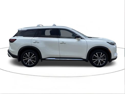 Used 2025 INFINITI QX60 Sensory image 2