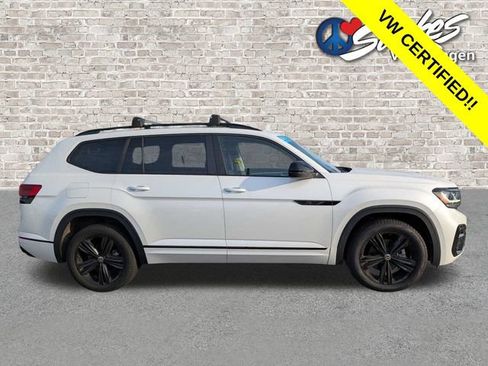 Certified 2023 Volkswagen Atlas SEL R-Line AWD/4WD image 3