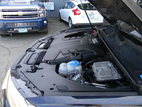 Used 2017 Audi Q7 3.0T Prestige AWD/4WD image 26