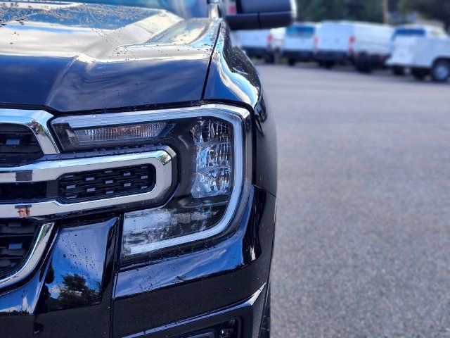 Certified 2025 Ford Ranger XLT w/ Advanced Towing Package AWD/4WD image 10