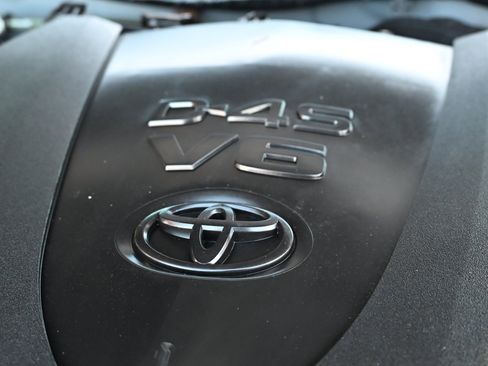 Used 2021 Toyota Tacoma TRD Sport w/ Technology Package image 52