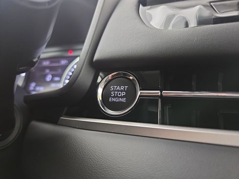 New 2026 Mitsubishi Outlander SE image 25