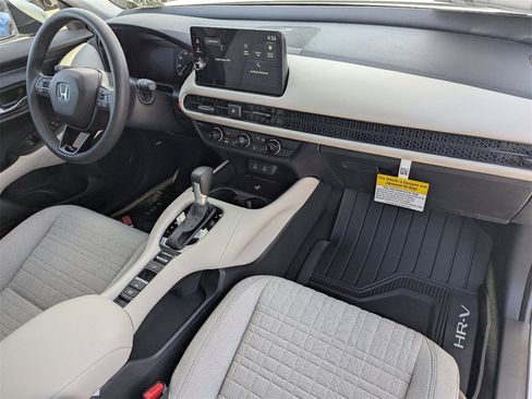 New 2026 Honda HR-V LX image 8