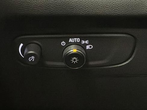 Used 2023 Buick Envision Essence w/ Sport Touring Package AWD/4WD image 31
