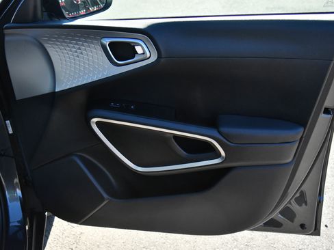 Used 2024 Kia Soul LX w/ Option Group 015 image 34