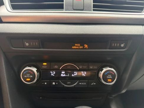 Used 2014 MAZDA MAZDA3 s Grand Touring FWD image 21