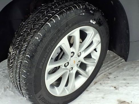 Used 2025 Chevrolet TrailBlazer LS w/ LS Convenience Package image 3