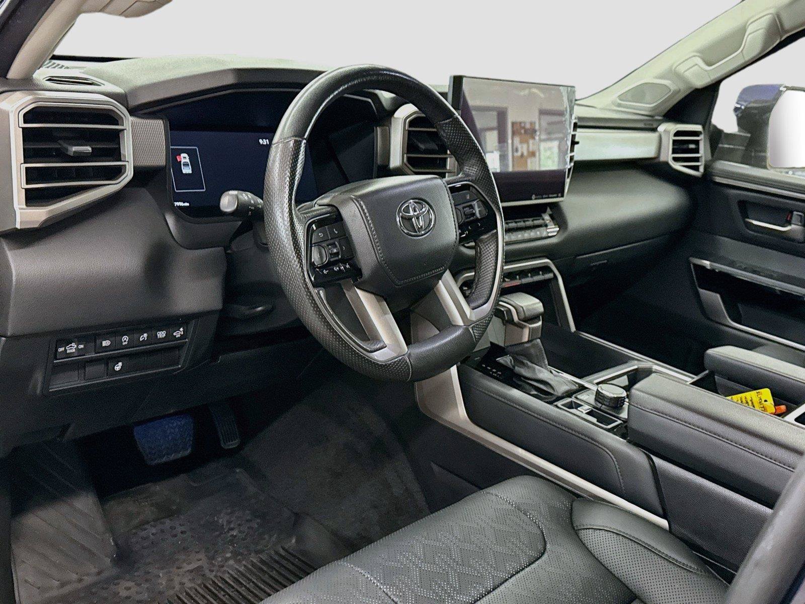 Used 2024 Toyota Tundra Limited AWD/4WD image 7