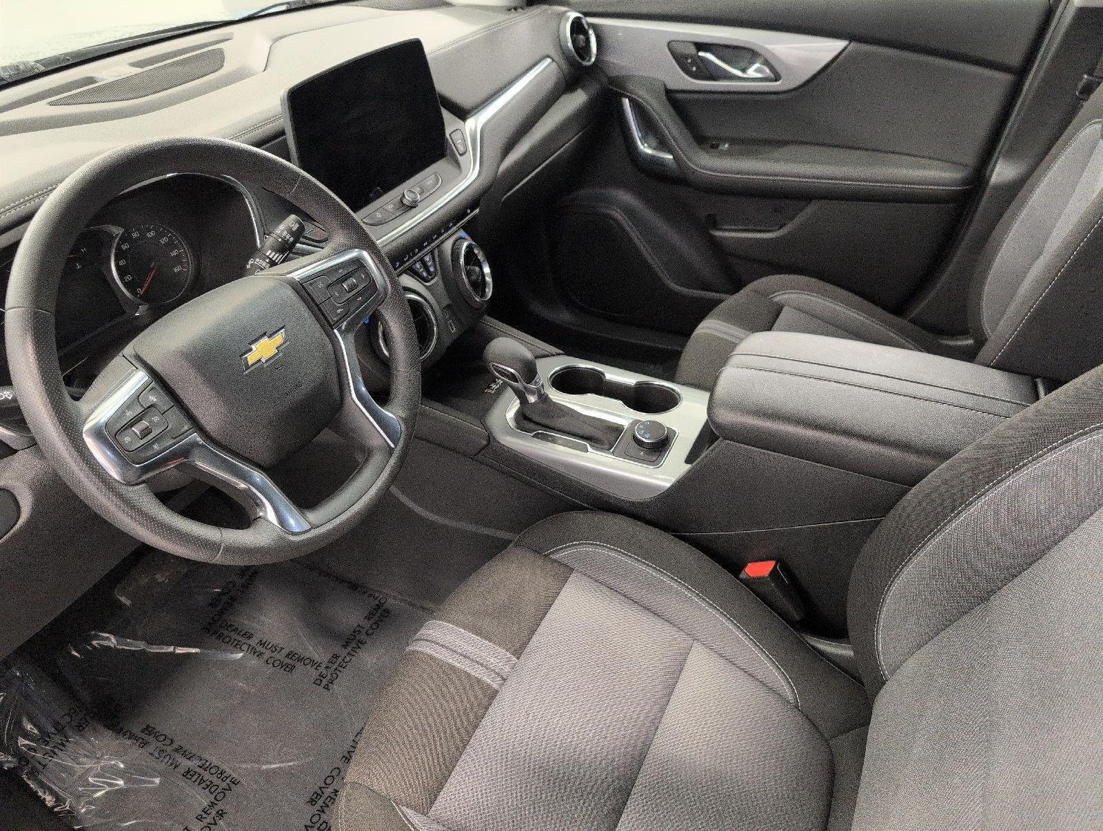 Used 2024 Chevrolet Blazer LT w/ Convenience Package AWD/4WD image 9