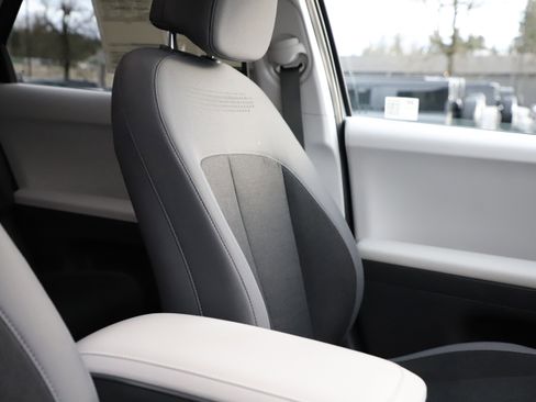 Used 2024 Hyundai Ioniq 5 SEL image 14