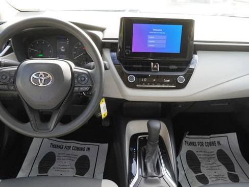 Used 2023 Toyota Corolla LE FWD image 15