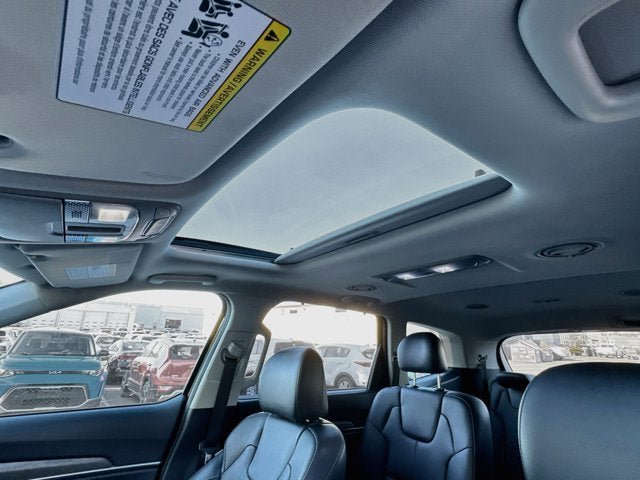 Certified 2022 Kia Telluride EX w/ EX Premium Package AWD/4WD image 22