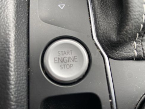 Used 2023 Volkswagen Atlas SE AWD/4WD image 50
