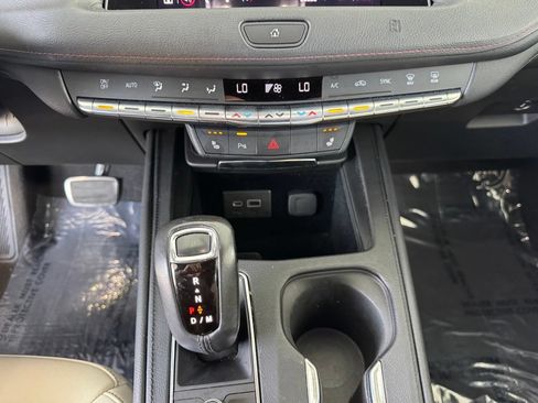 Used 2019 Cadillac XT4 Sport w/ Cold Weather Package FWD image 32