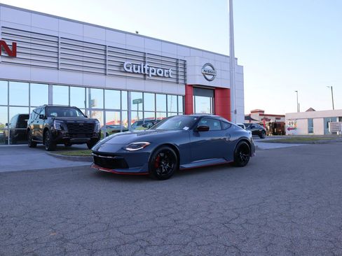 New 2025 Nissan Z NISMO w/ Floor Mat Package image 2
