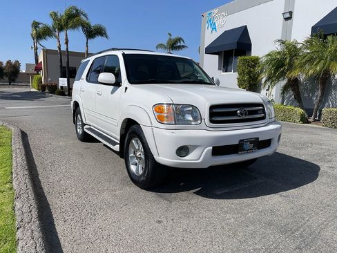 Used 2002 Toyota Sequoia Limited image 3