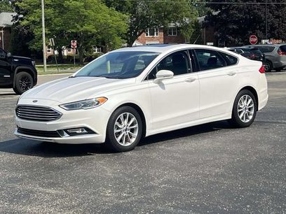 Used 2017 Ford Fusion SE w/ Fusion SE Technology Package