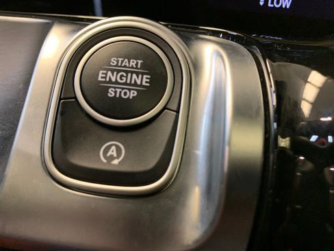 Used 2023 Mercedes-Benz GLB 250 4MATIC w/ AMG Line image 27