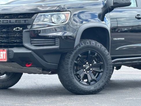 Used 2021 Chevrolet Colorado ZR2 w/ ZR2 Midnight Special Edition AWD/4WD image 2