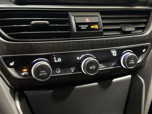 Used 2019 Honda Accord EX image 16