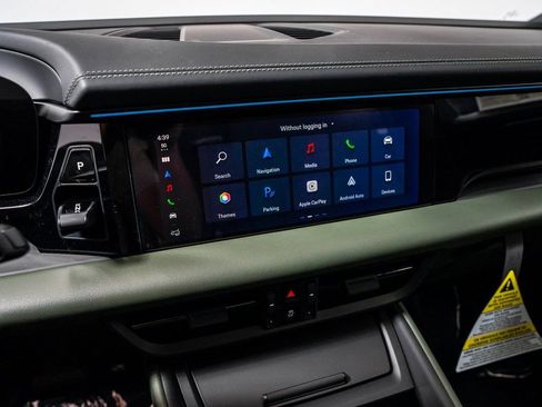 New 2026 Porsche Macan 4 Electric image 18