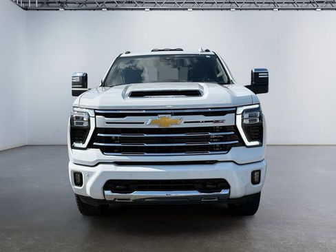 Used 2024 Chevrolet Silverado 2500 LTZ w/ LTZ Plus Package AWD/4WD image 8