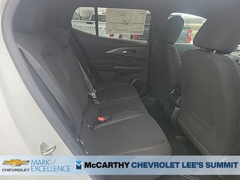 New 2026 Chevrolet Equinox EV LT image 12