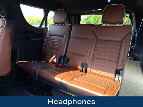 Used 2024 GMC Yukon XL Denali Ultimate w/ LPO, Floor Liner Package AWD/4WD image 20