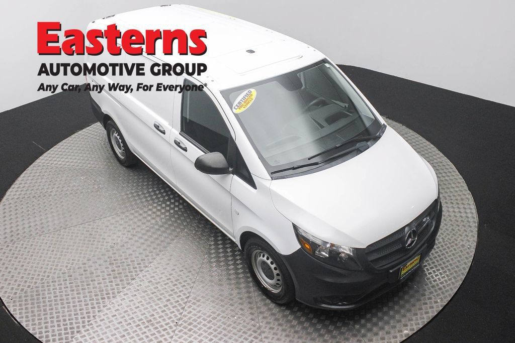 Used 2022 Mercedes-Benz Metris image 3