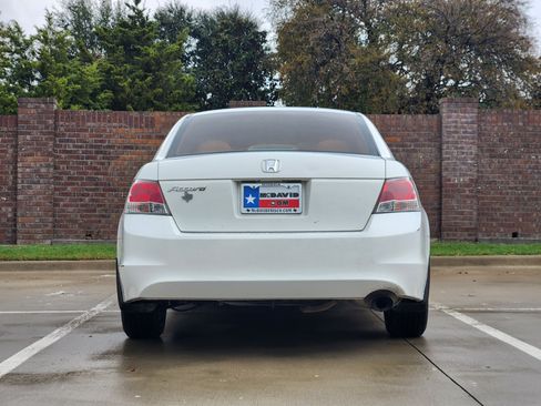 Used 2010 Honda Accord LX-P image 7