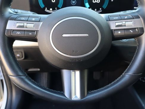 Used 2025 Hyundai Kona SEL FWD image 10