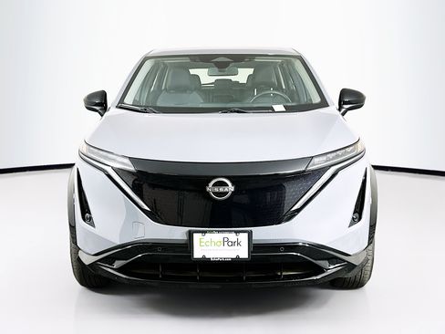Used 2024 Nissan Ariya AWD image 2