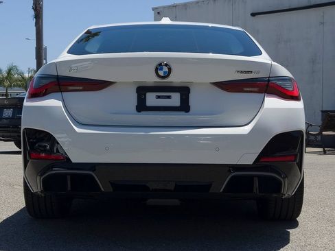 New 2026 BMW i4 eDrive40 w/ M Sport Package RWD image 9