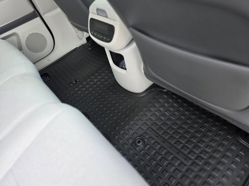 New 2026 Hyundai Ioniq 9 SE image 18