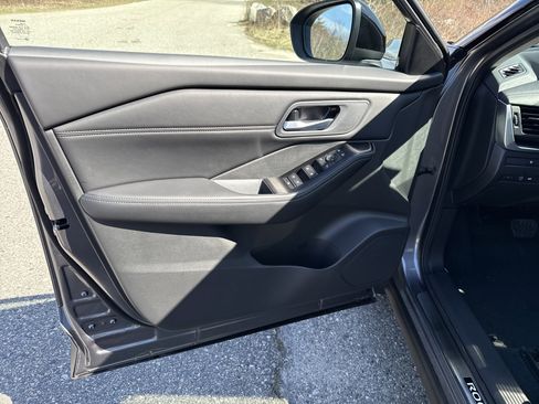 New 2026 Nissan Rogue SV AWD/4WD image 17