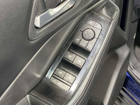 Used 2024 Nissan Rogue SV AWD/4WD image 18