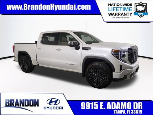 Used 2022 GMC Sierra 1500 Denali Ultimate image 1