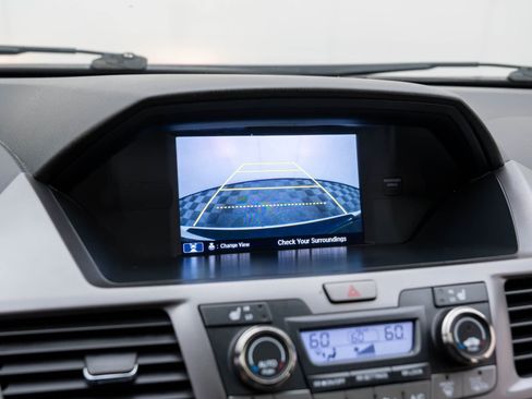 Used 2014 Honda Odyssey Touring Elite image 28