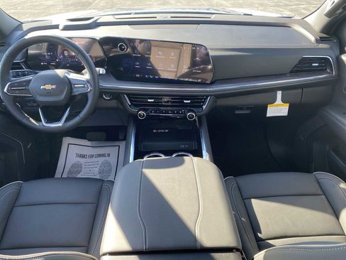 New 2026 Chevrolet Suburban Premier w/ Sun And Tow Package image 21