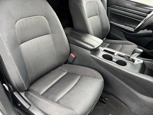 Used 2022 Nissan Altima 2.5 S FWD image 11