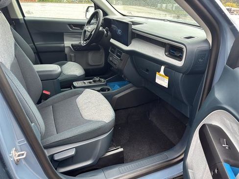 New 2025 Ford Maverick XLT w/ XLT Luxury Package image 19