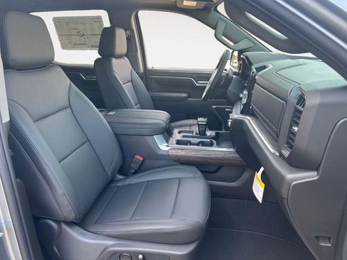 New 2026 GMC Sierra 1500 SLT w/ SLT Premium Package AWD/4WD image 15