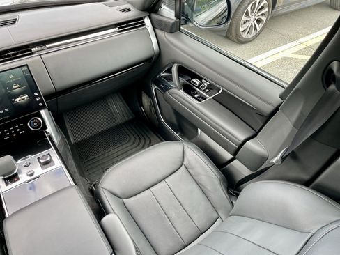 Used 2023 Land Rover Range Rover Long Wheelbase Autobiography image 18