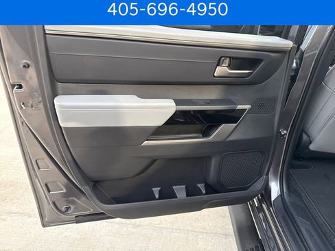 Used 2025 Toyota Tundra Limited image 14
