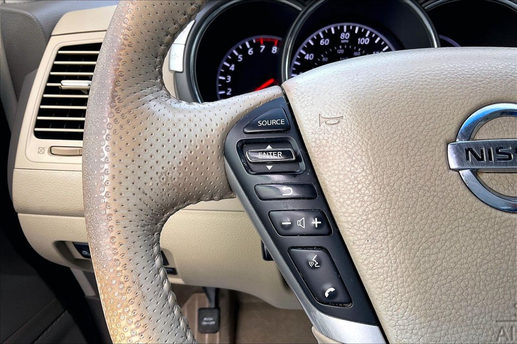 Used 2012 Nissan Murano LE w/ Platinum Pkg AWD/4WD image 18