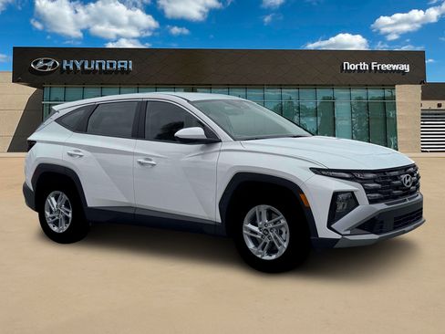 Used 2026 Hyundai Tucson SE FWD image 10