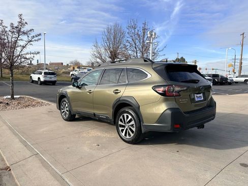 Used 2024 Subaru Outback Premium image 10