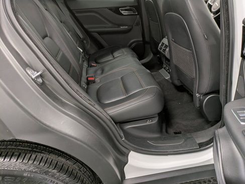 Used 2020 Jaguar F-PACE Prestige image 26