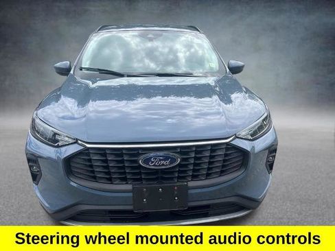 Certified 2024 Ford Escape SE FWD image 9