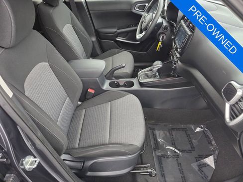 Used 2021 Kia Soul S FWD image 25